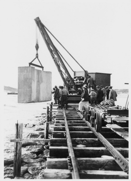 Kran der løfter blokke Kran på sikring 1913